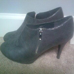 Gray Booties with Zipper